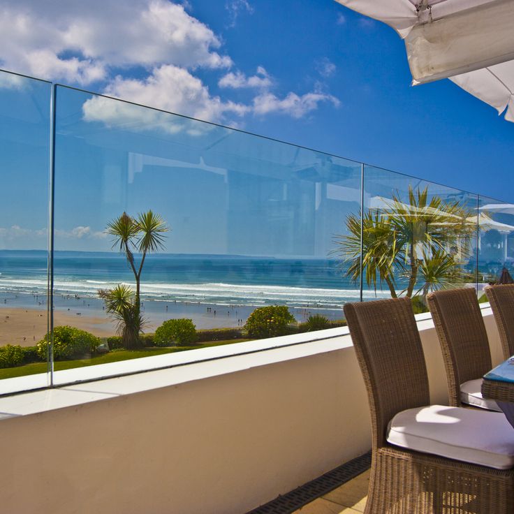 about-06 1b76b6b374e291595fed548961b9814f